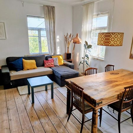Hillside View House With Garden, Private Parking, Quiet Location - 12 Min To Old Town Anytime, Long Stays Welcome Vilnius Exterior foto
