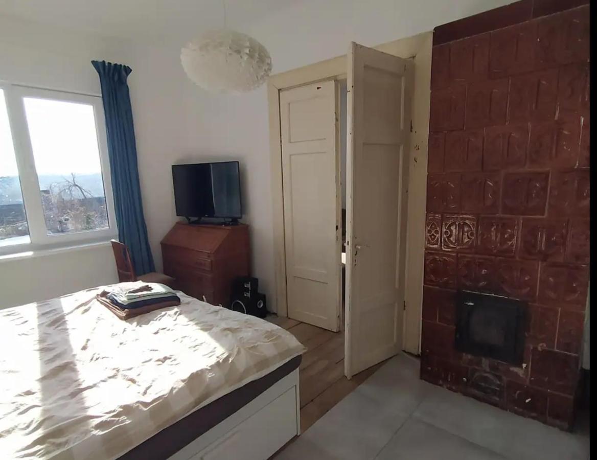 Hillside View House With Garden, Private Parking, Quiet Location - 12 Min To Old Town Anytime, Long Stays Welcome Vilnius Exterior foto